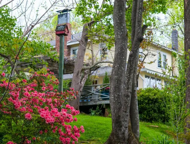 The Orchard Inn hotel detail image 1