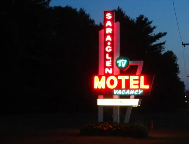 Sara Glen Motel hotel detail image 3