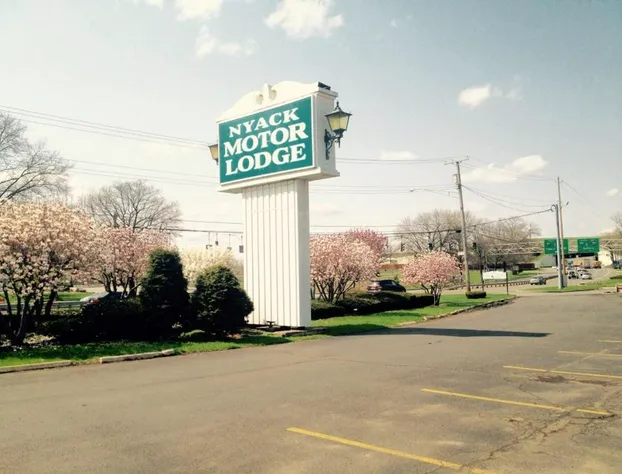 Tappan Zee Hotel hotel detail image 3