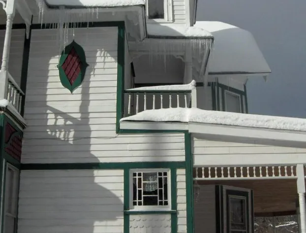 Antique Rose Inn Windham hotel detail image 1