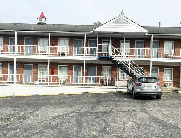 Four Keys Inn hotel detail image 2