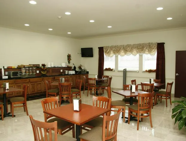 Budget Host Inn & Suites hotel detail image 2