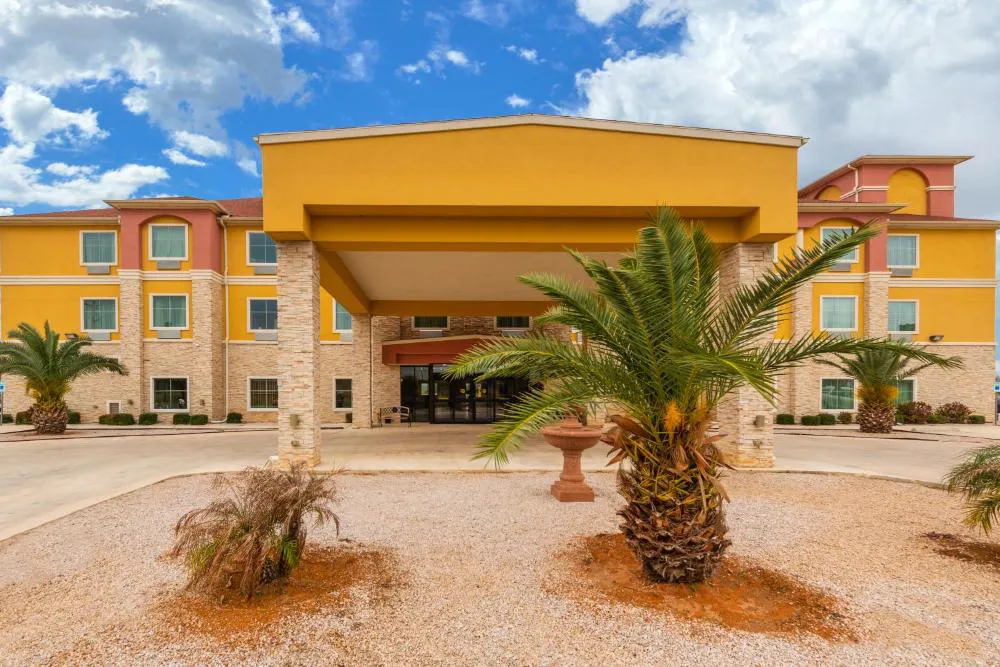 Residency Suites - Cotulla hotel hero