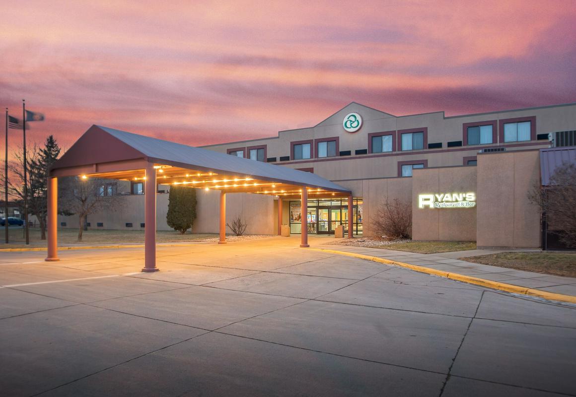 Crossroads Hotel at Huron Event Center hotel hero