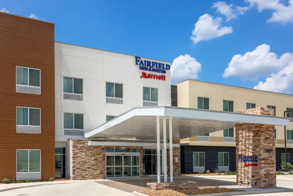 Fairfield Inn & Suites Cotulla hotel hero