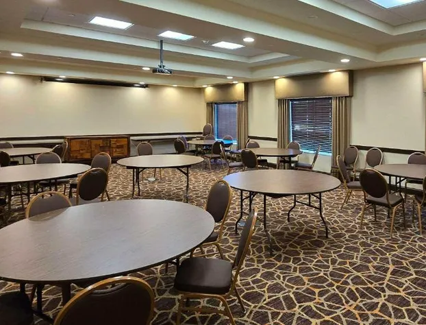 Comfort Inn & Suites hotel detail image 3