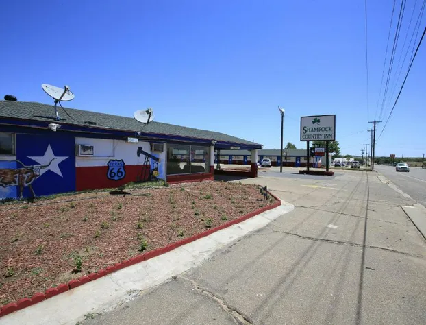 Shamrock Country Inn hotel detail image 3