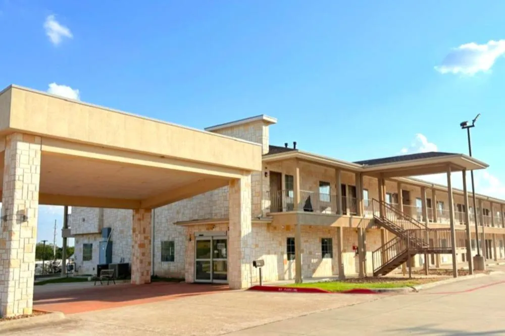 Westwood Inn Extended Stay by OYO Gonzales TX hotel hero
