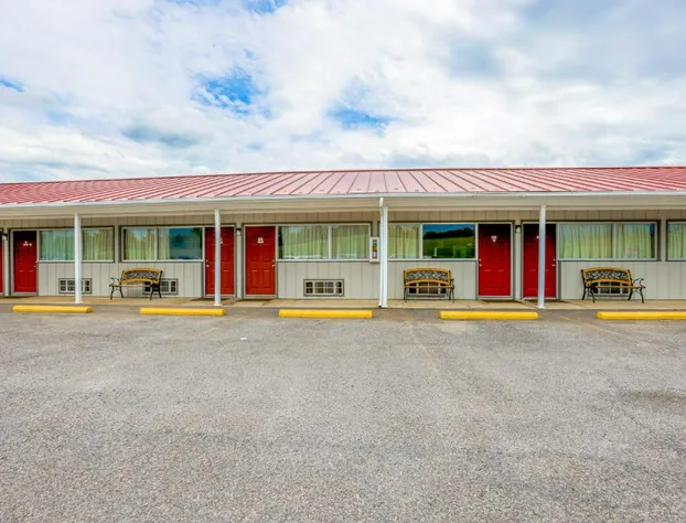 Budget Inn By OYO Natural Bridge I-81 hotel detail image 3