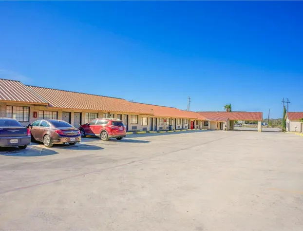 Pleasanton Executive Inn By OYO hotel detail image 2