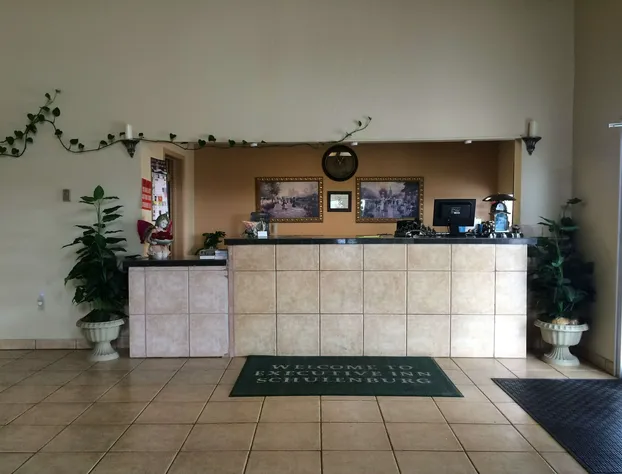 Executive Inn & Suites Schulenburg hotel detail image 2