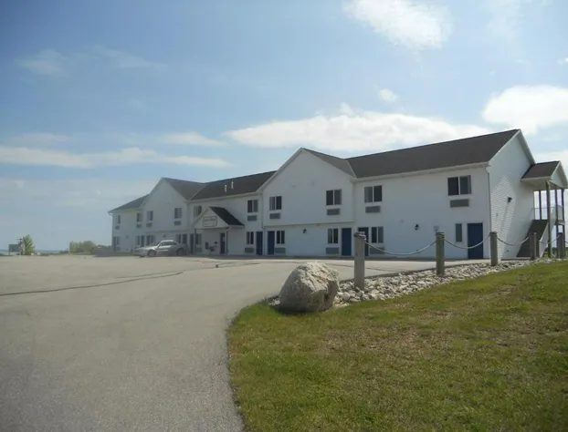 Coho Motel and Suites hotel detail image 3