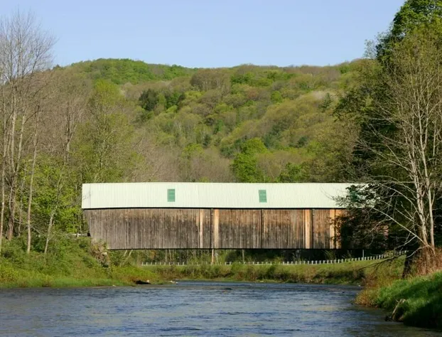 The Lincoln Inn & Restaurant At The Covered Bridge hotel detail image 1