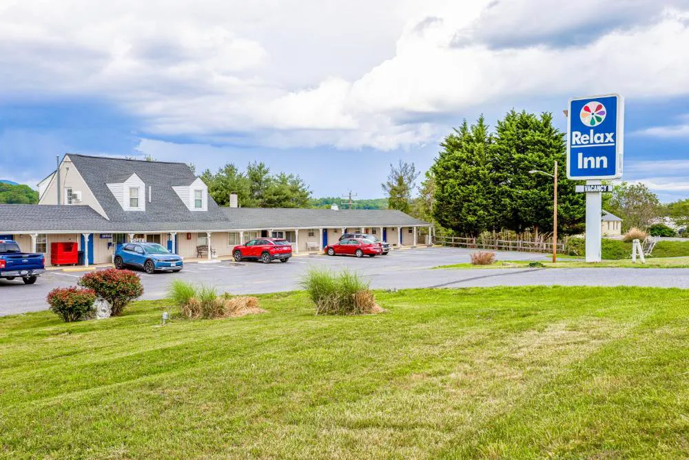 Relax Inn By OYO Natural Bridge I-81 hotel hero