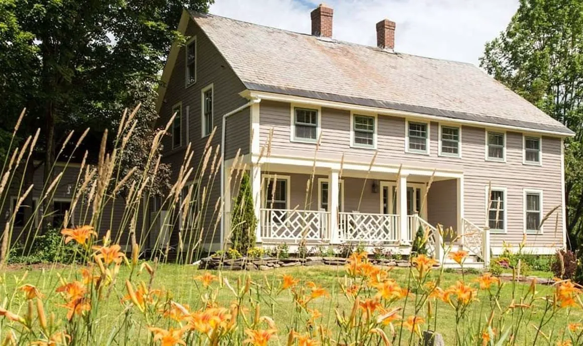 Deer Brook Inn hotel hero