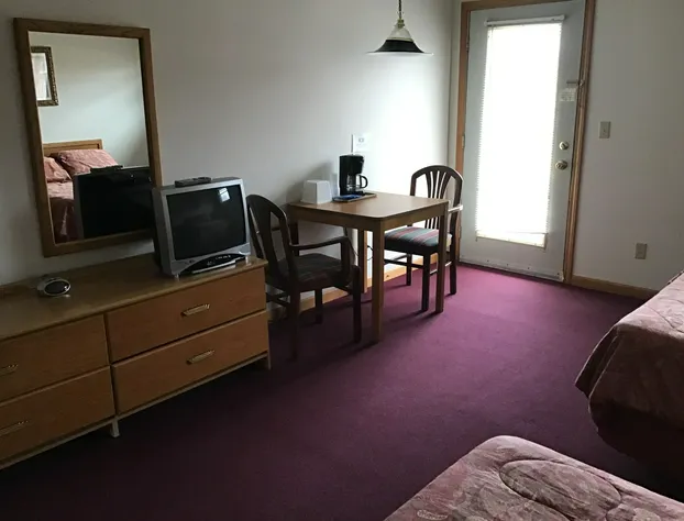 Windwood Fly-In Resort hotel detail image 4