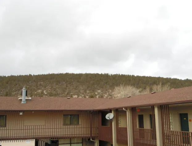 Bear Lodge Motel hotel detail image 1