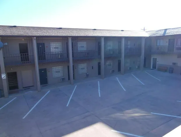 Bear Lodge Motel hotel detail image 4