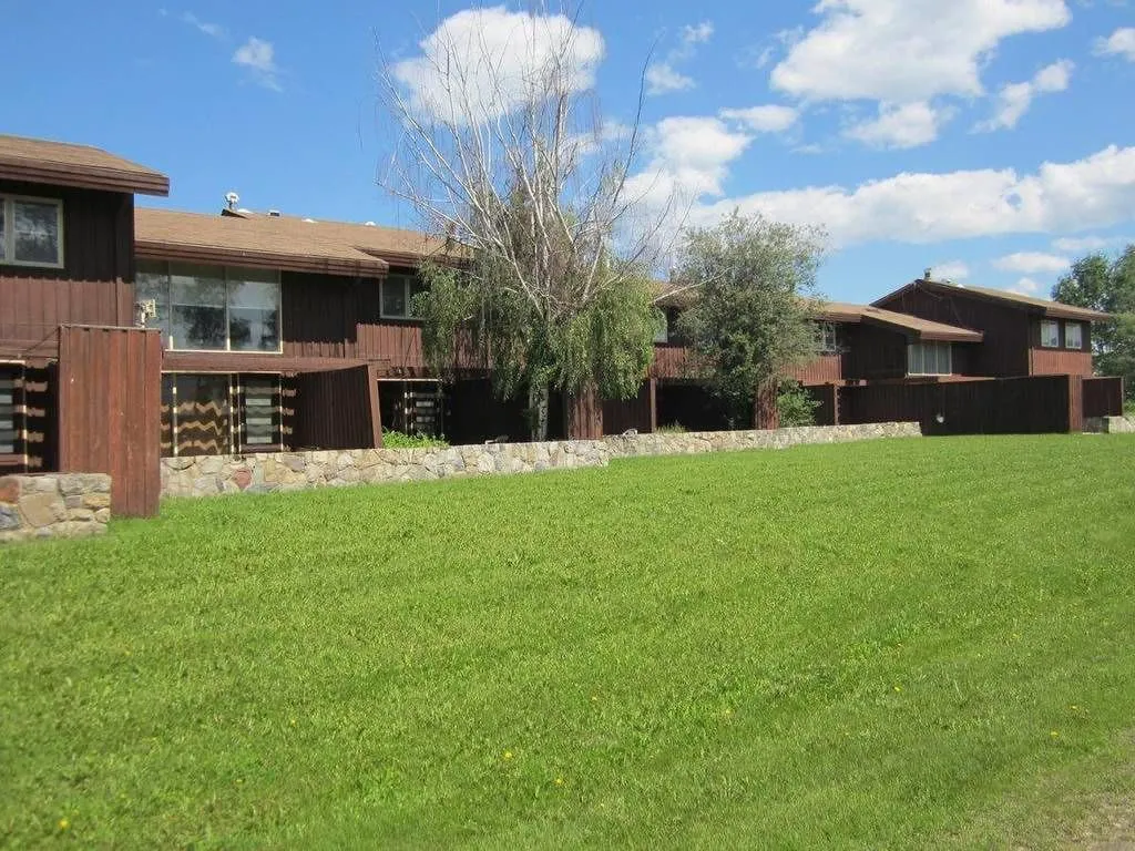 Sportsman's Inn hotel hero