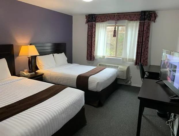 Lake Country Inn hotel detail image 4