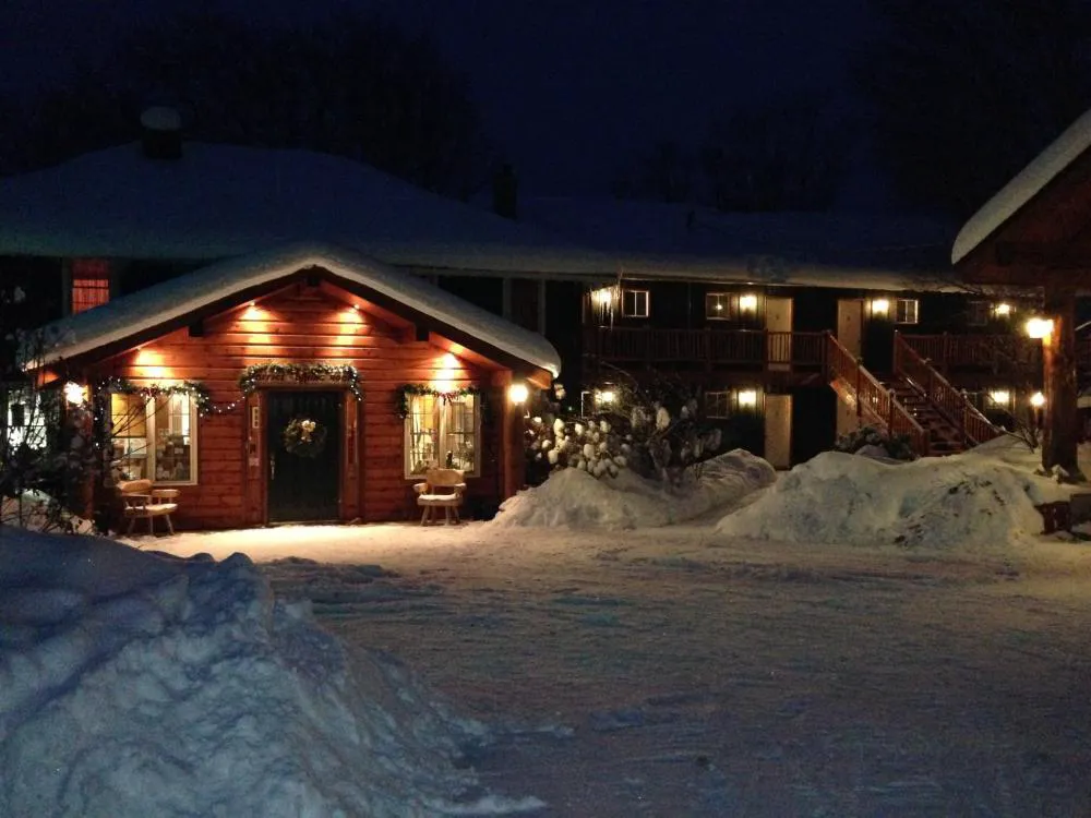 Heather Lodge hotel hero