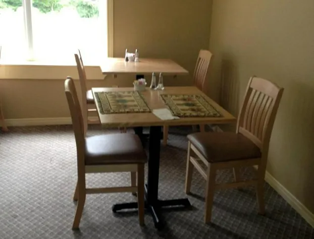 Lakeview Motel hotel detail image 4