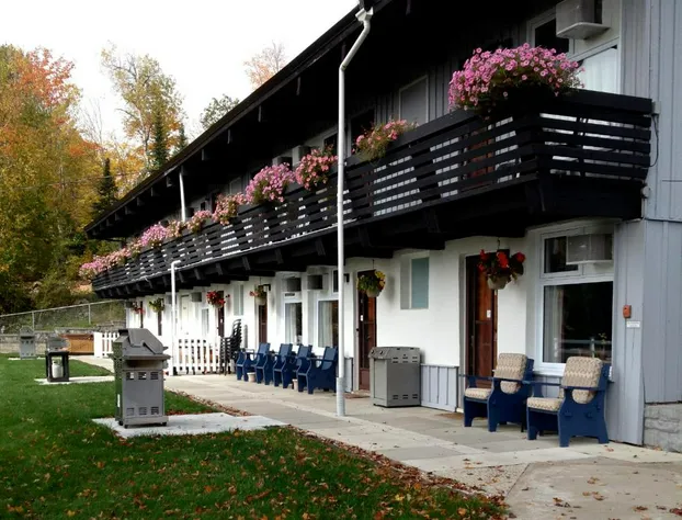 Lakeview Motel hotel detail image 4