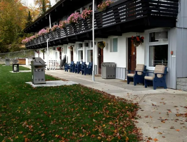 Lakeview Motel hotel detail image 2