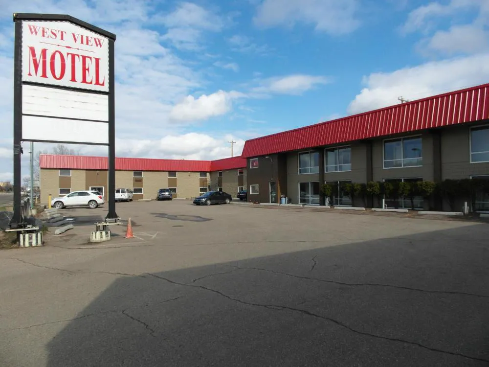 West View Motel hotel hero