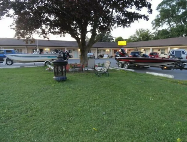 Budget Inn Port Hope hotel detail image 3