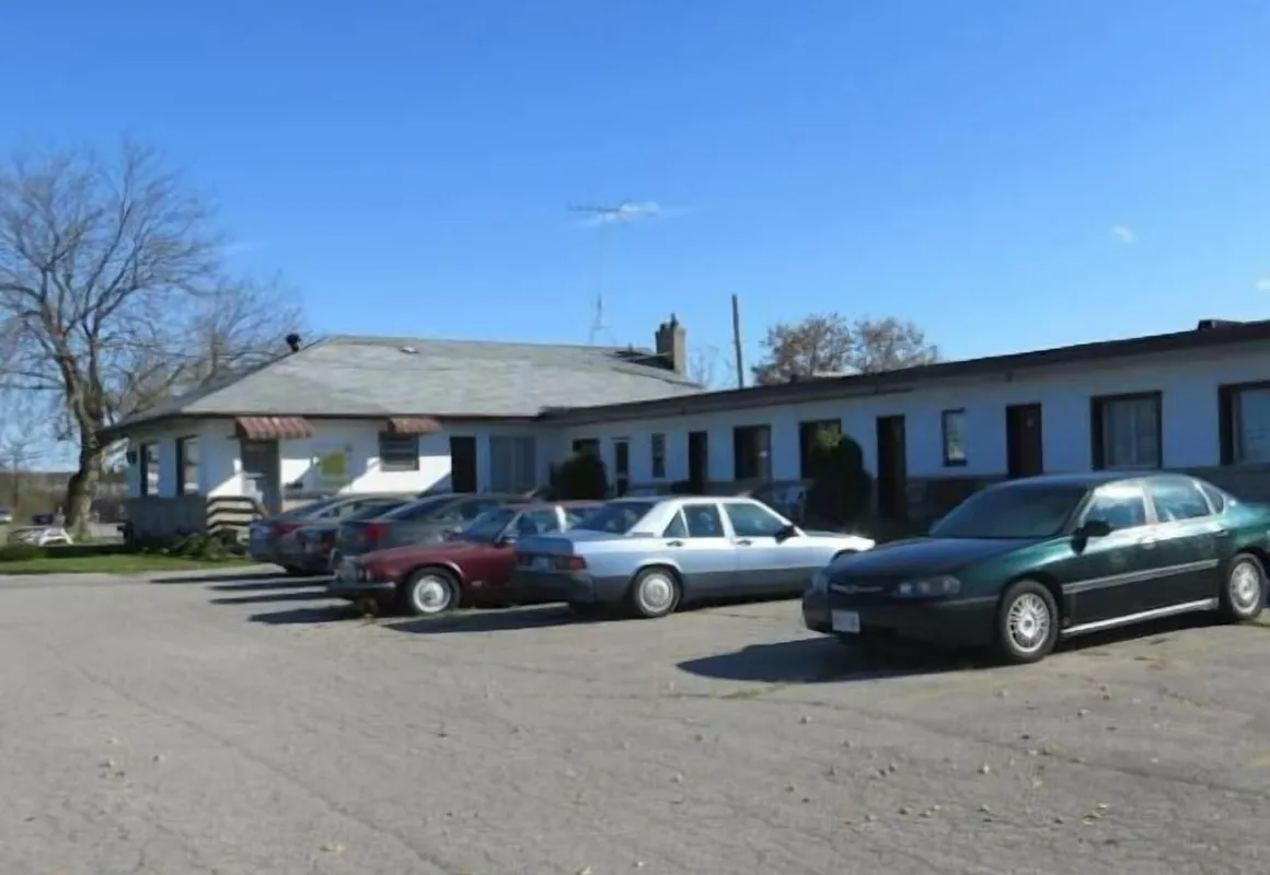 Peterboro Express Inn hotel hero