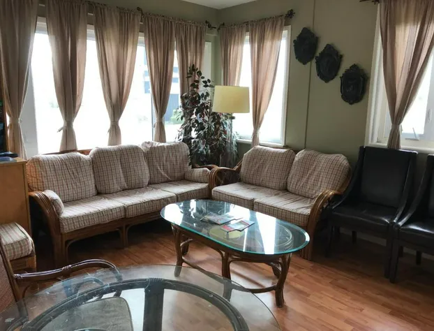 Cardinal Court Motel hotel detail image 1