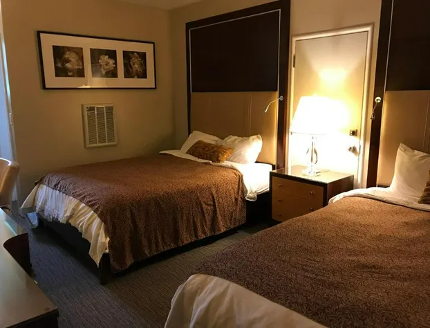 Cardinal Court Motel hotel detail image 2