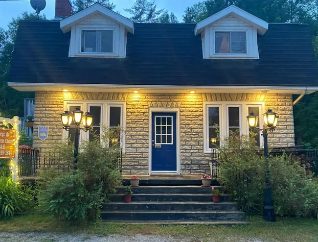 Auberge De Mon Petit Chum B&B hotel detail image 1