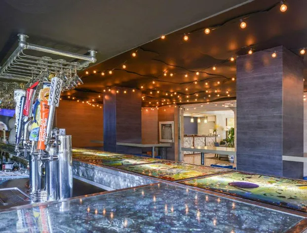 Quality Inn & Suites Montebello - Los Angeles hotel detail image 4