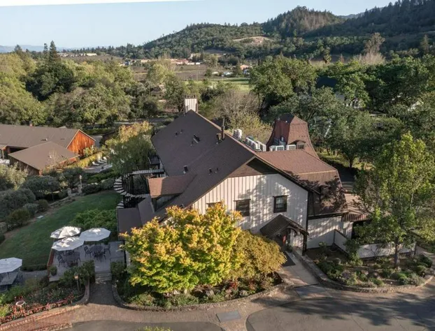 Le Petit Pali St. Helena hotel detail image 2