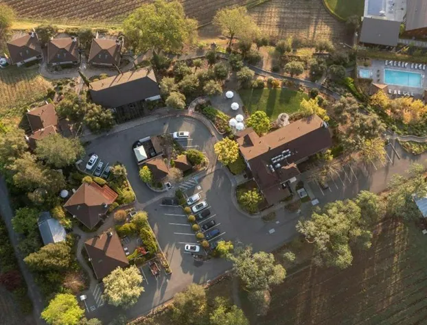 Le Petit Pali St. Helena hotel detail image 2