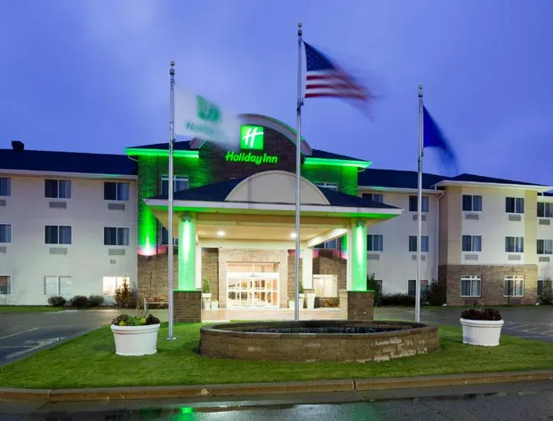 Holiday Inn & Conference Center Marshfield by IHG hotel detail image 1