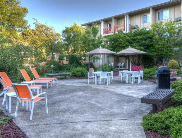 Ashland Hills Hotel & Suites hotel detail image 1