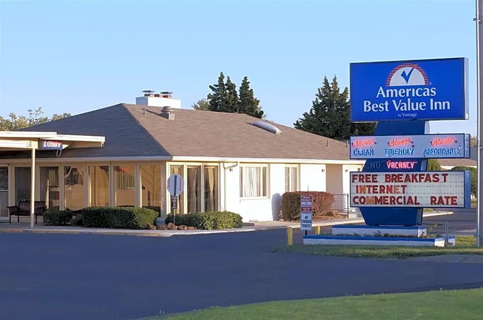 Americas Best Value Inn/Salina hotel hero