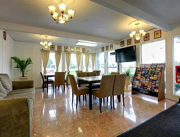 Americas Best Value Inn/Salina hotel detail image 3