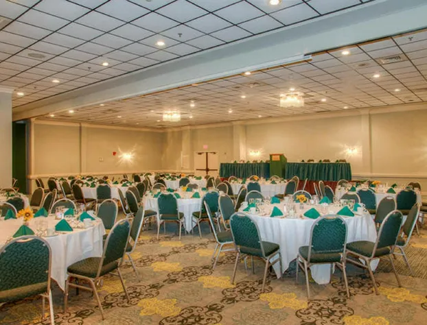 Landmark Resort By Elliott Beach Rentals hotel detail image 2