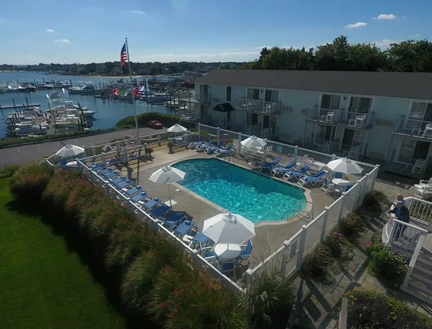 Anchor In Distinctive Waterfront Lodging hotel detail image 2