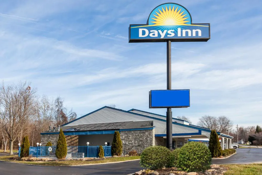 Days Inn by Wyndham Kent - Akron hotel hero