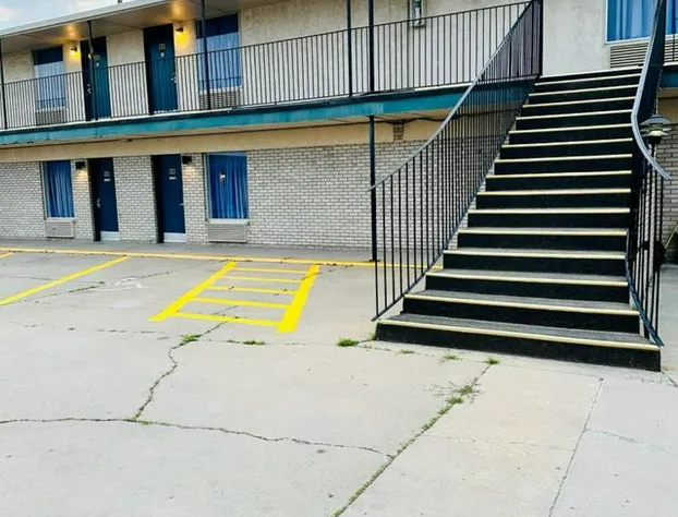 Travel Inn & Suites hotel detail image 3