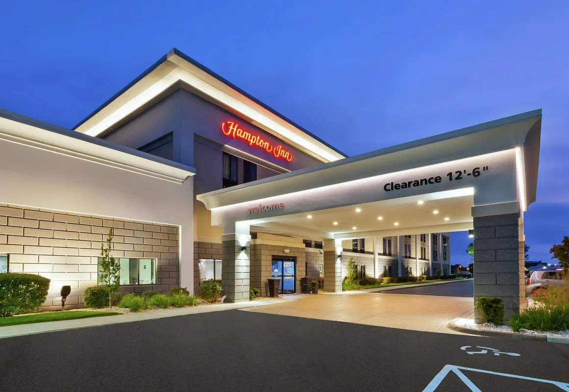Hampton Inn Monroe hotel hero
