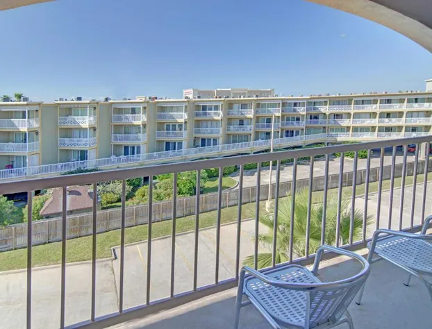 Spark by Hilton Galveston hotel detail image 2