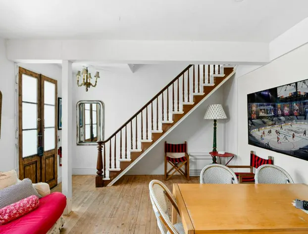 Metro Hotel and Cafe hotel detail image 3