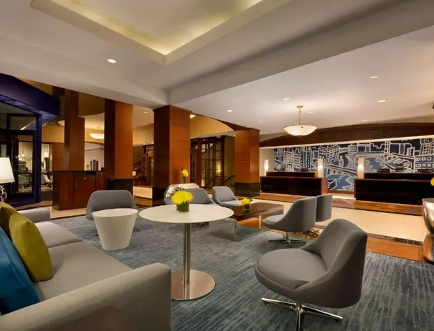 Hilton Chicago/Magnificent Mile Suites hotel detail image 2