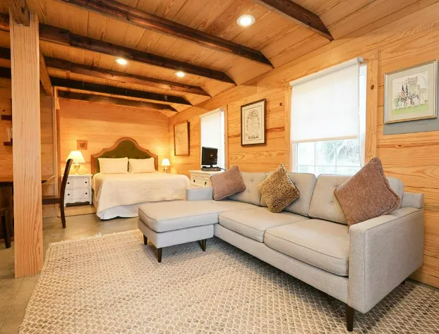 Dailey Renewal Retreat Bed & Breakfast hotel detail image 3